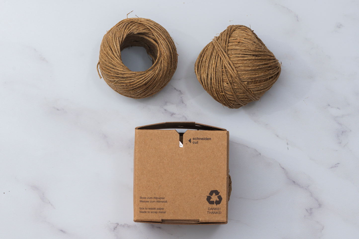 Natural twine with Dispenser